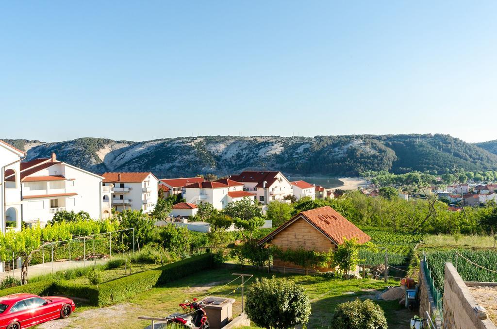 Apartments Dragan Lopar Εξωτερικό φωτογραφία