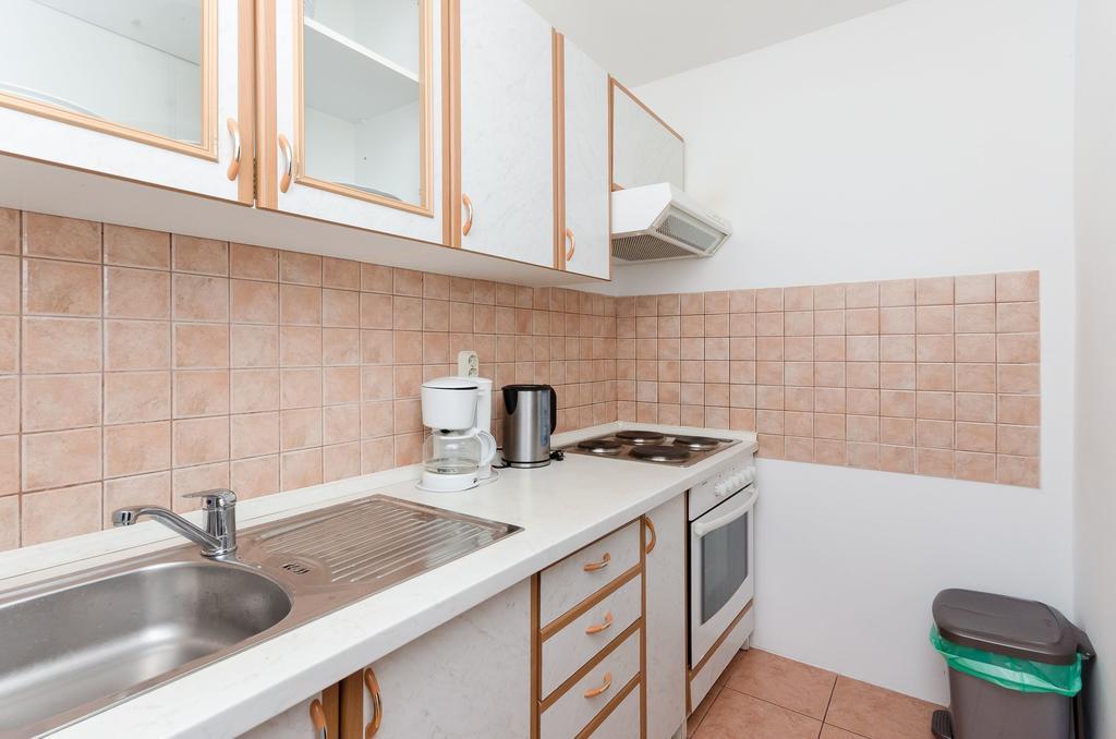Apartments Dragan Lopar Εξωτερικό φωτογραφία