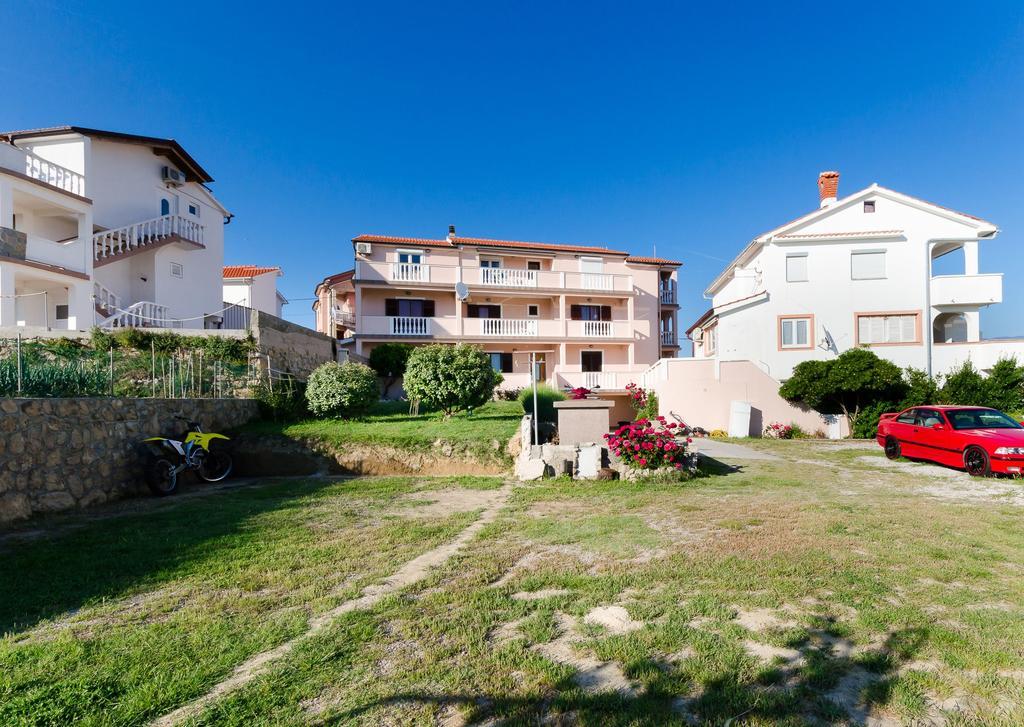 Apartments Dragan Lopar Εξωτερικό φωτογραφία