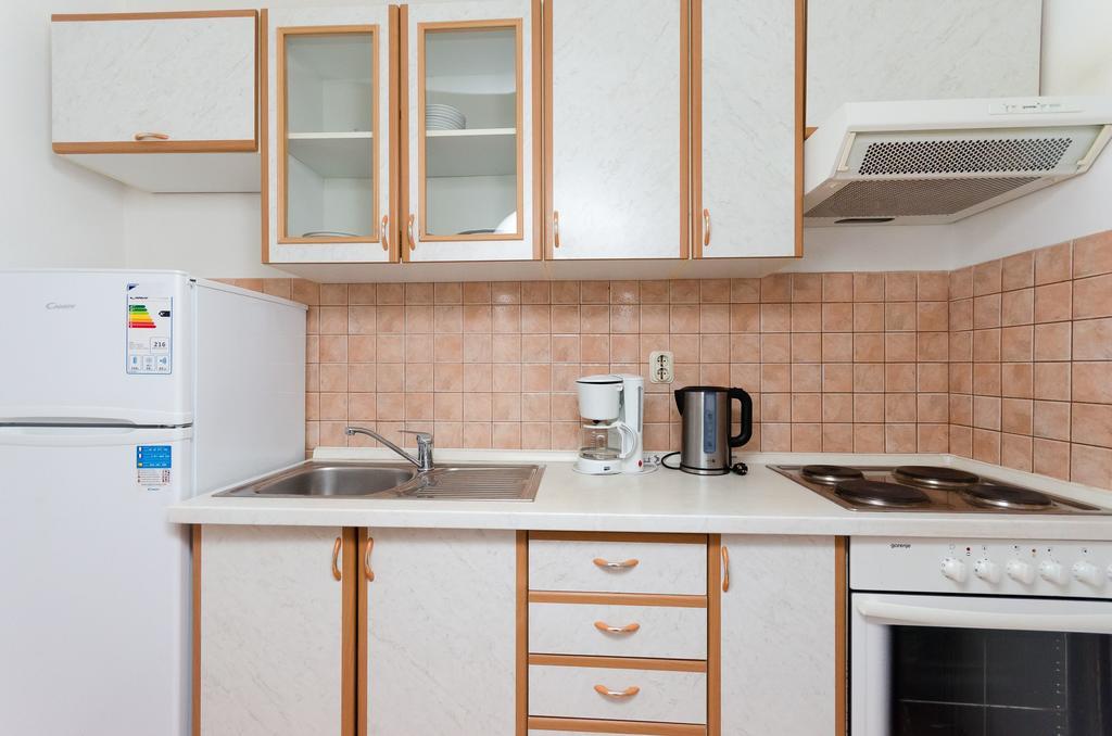 Apartments Dragan Lopar Εξωτερικό φωτογραφία