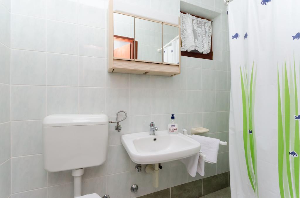 Apartments Dragan Lopar Εξωτερικό φωτογραφία