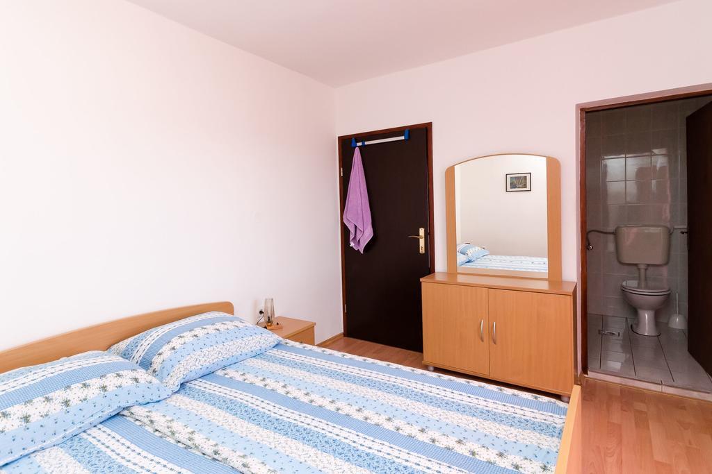 Apartments Dragan Lopar Εξωτερικό φωτογραφία