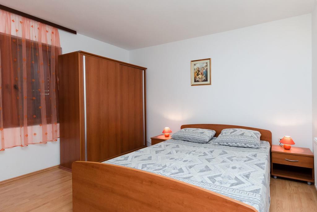 Apartments Dragan Lopar Εξωτερικό φωτογραφία