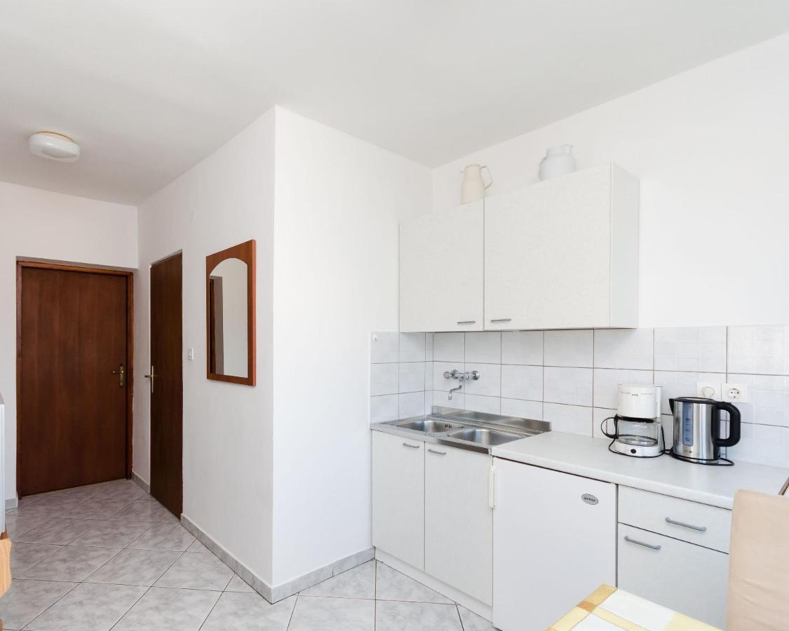 Apartments Dragan Lopar Εξωτερικό φωτογραφία